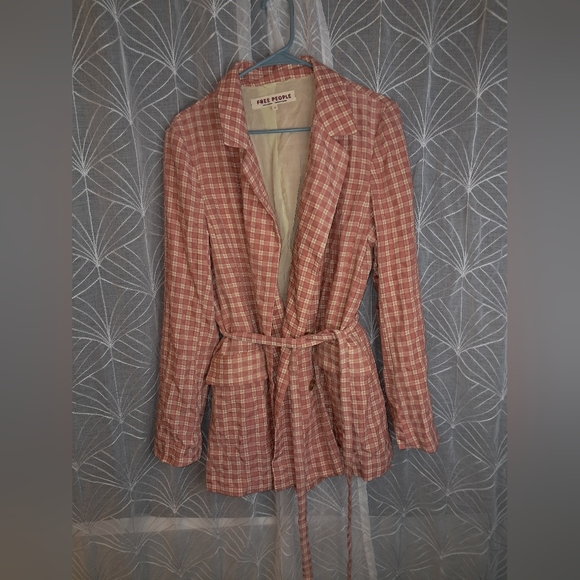 Free People brand Women's size medium, "Olivia Gingham Blazer" style jacket - Picture 3 of 12